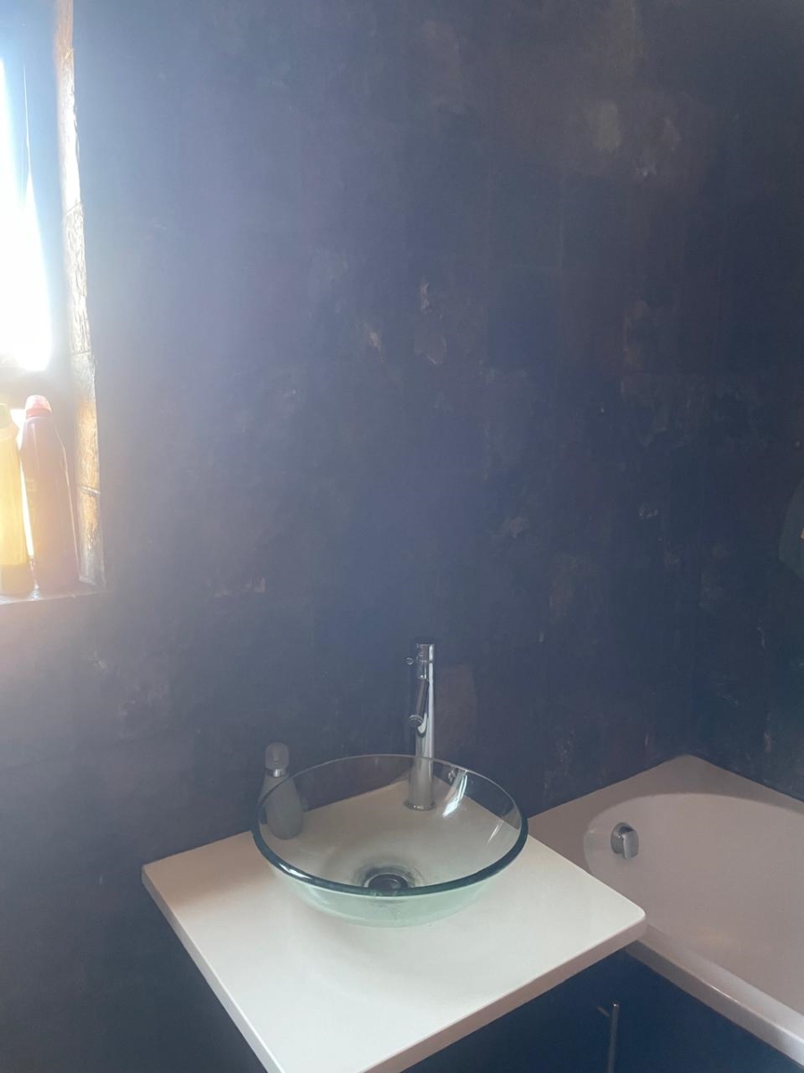 4 Bedroom Property for Sale in Gateway Manor North West